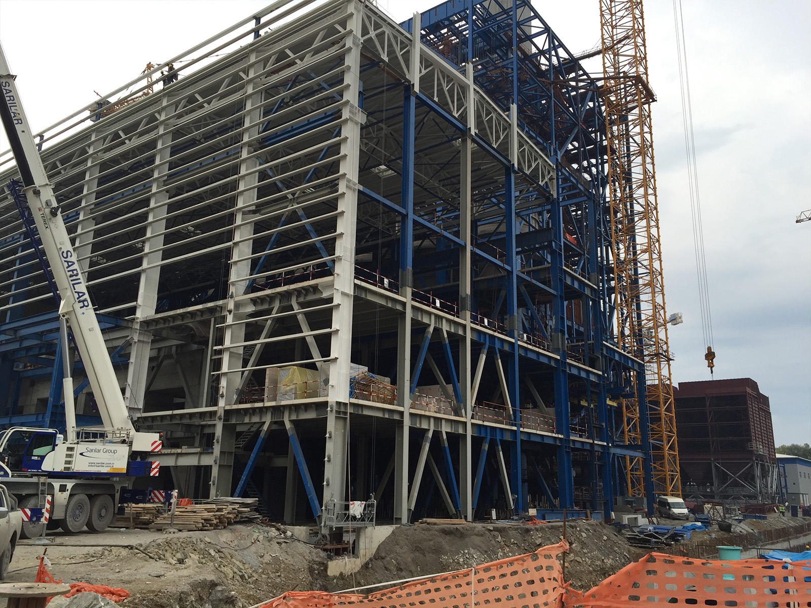 STEEL STRUCTURES